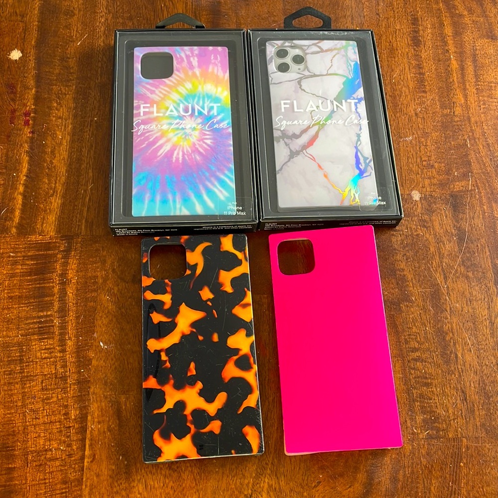 Wrong size ordered! 2 brand new in case. 2 slightly worn without case like new.